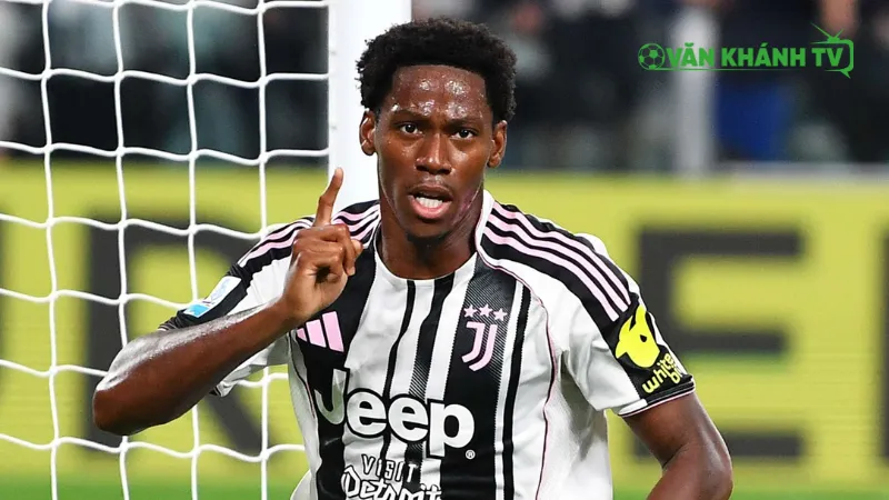 David và Vlahovic, bộ đôi tấn công hứa hẹn của Juventus.