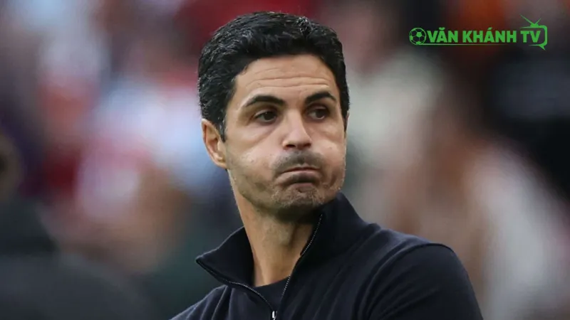 Arsenal cắt lỗ với Fabio Vieira sau một mùa giải thất vọng.