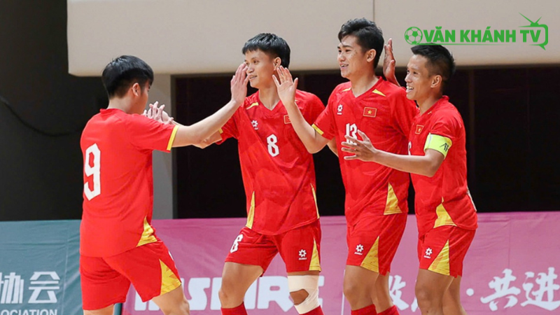 ĐT futsal Việt Nam với dàn cầu thủ chủ lực sẵn sàng cho cuộc đối đầu Trung Quốc.